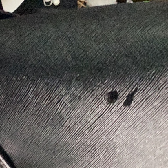 Calvin Klein Leather Medium Sachel in Black and White with Gold Hardware. - Picture 8 of 10